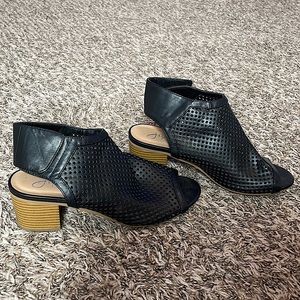 J. Adams womens size 6 black heels